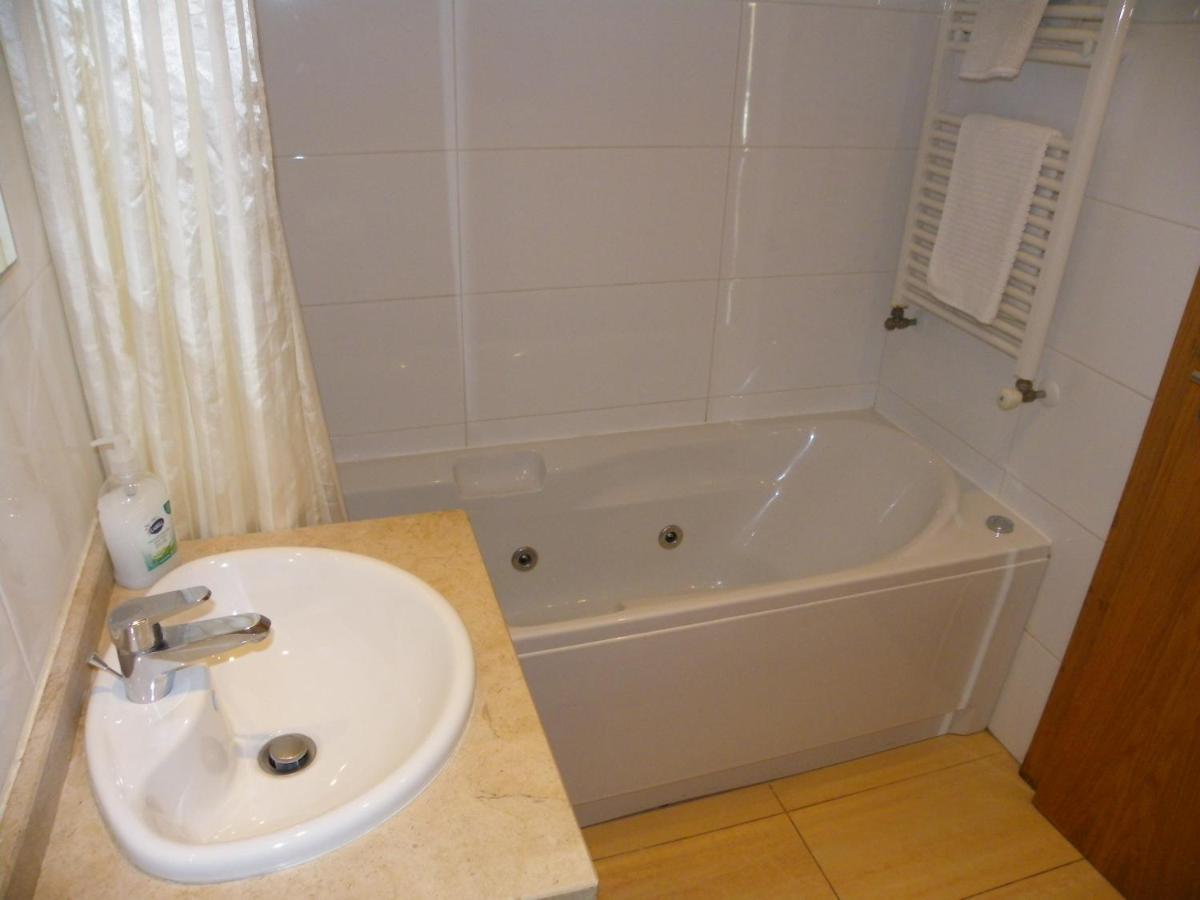 Haven Apartman São Martinho do Porto Kültér fotó